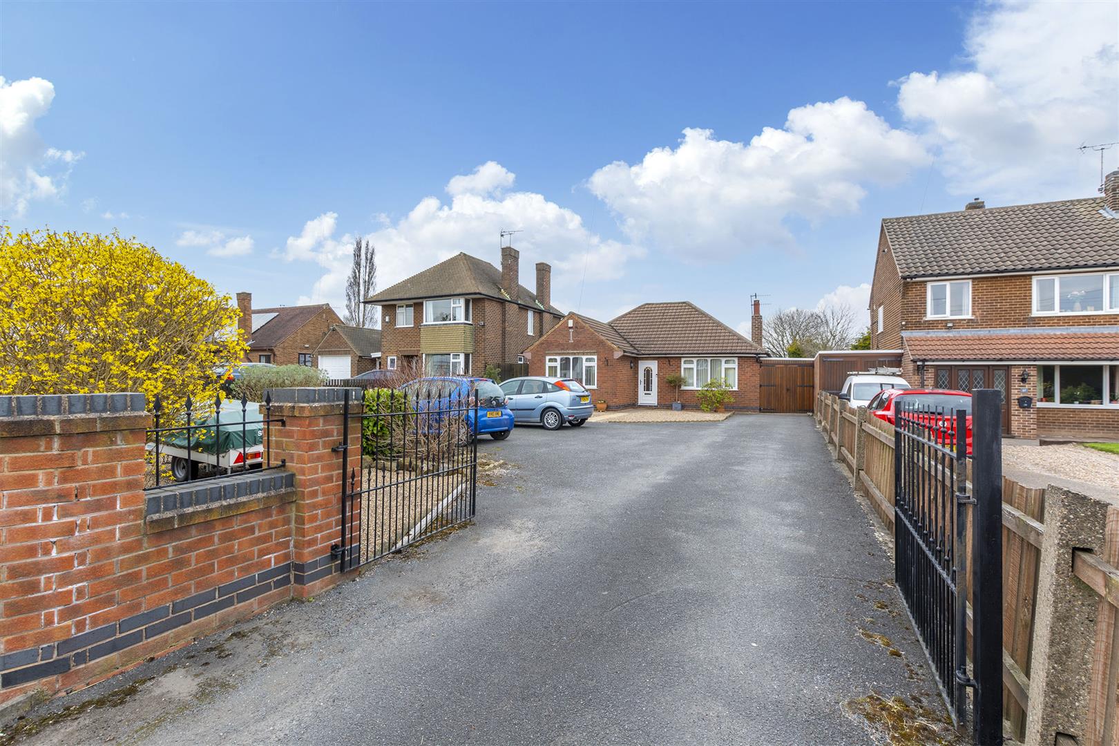 High Lane East, West Hallam, Ilkeston Robert Ellis Estate Agents